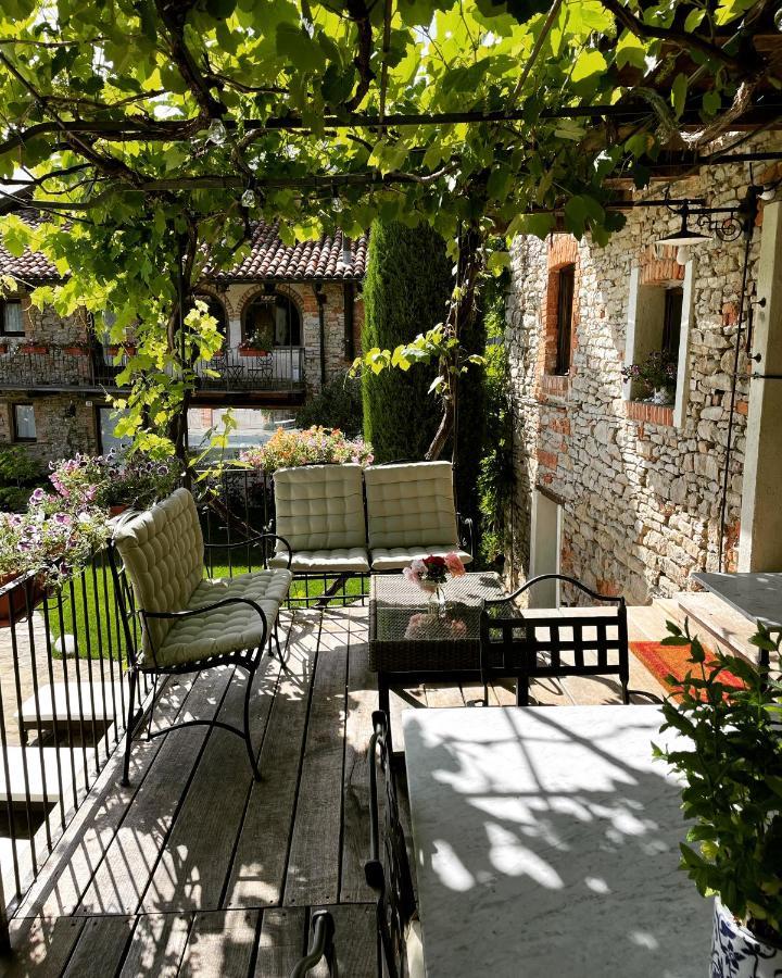 Le Due Matote Langhe Relais Bed and Breakfast Bossolasco Esterno foto