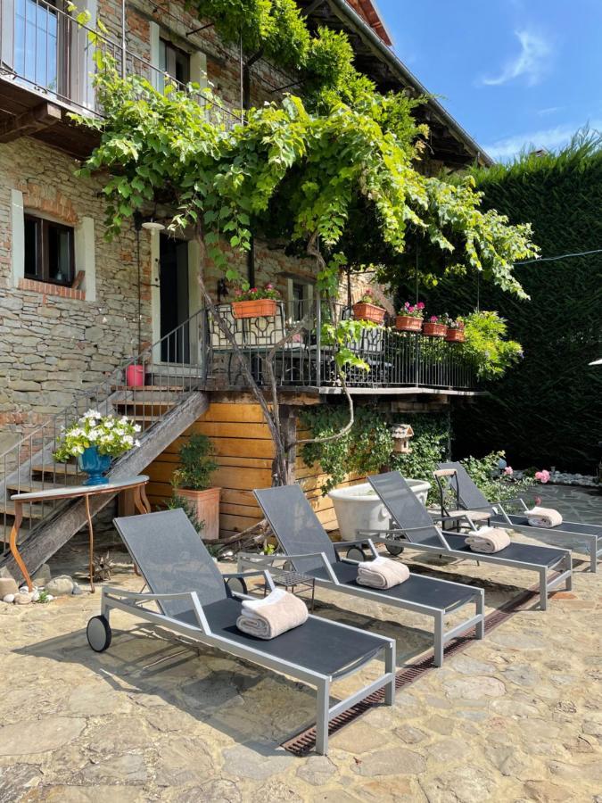 Le Due Matote Langhe Relais Bed and Breakfast Bossolasco Esterno foto