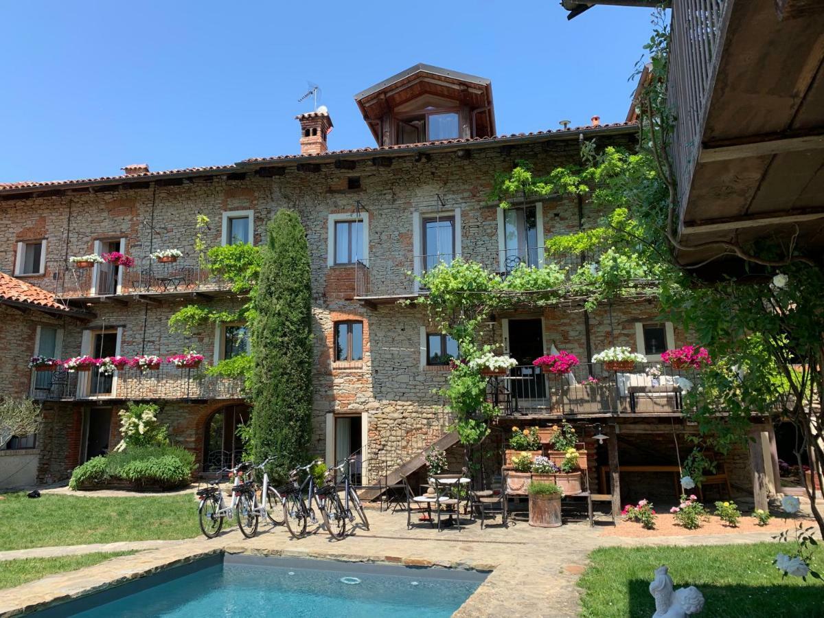 Le Due Matote Langhe Relais Bed and Breakfast Bossolasco Esterno foto